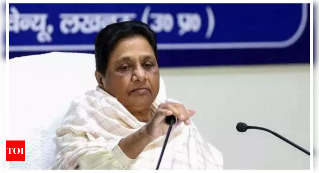 Armstrong killing: BSP Supremo Mayawati leaves for Chennai to pay tribute to slain party leader | India News