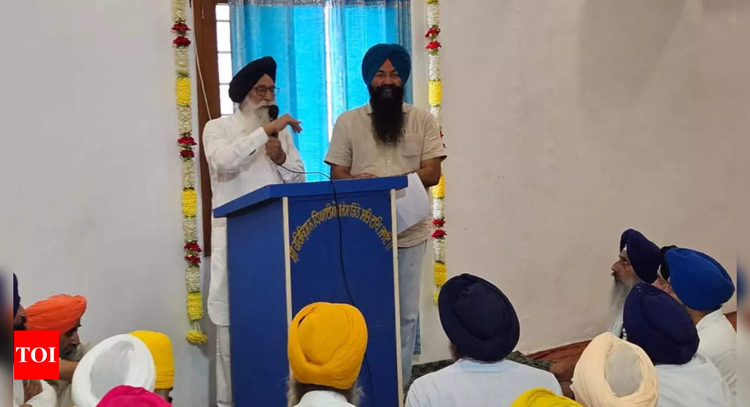 Sikh: Haryana Sikh community demand to hold HSGMC elections | India News