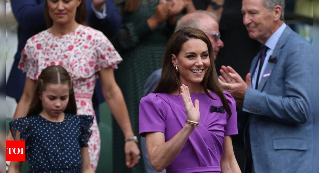 Watch: Kate Middleton receives standing ovation at Wimbledon final - Times of India