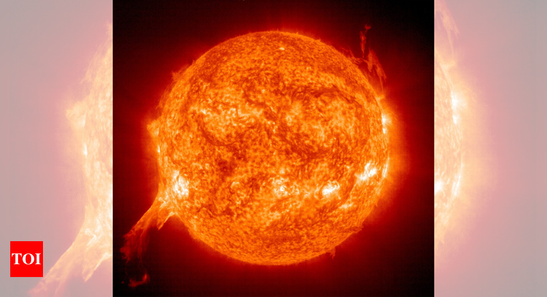 Astrophotographer captures stunning 236,000-mile-long solar wall of plasma