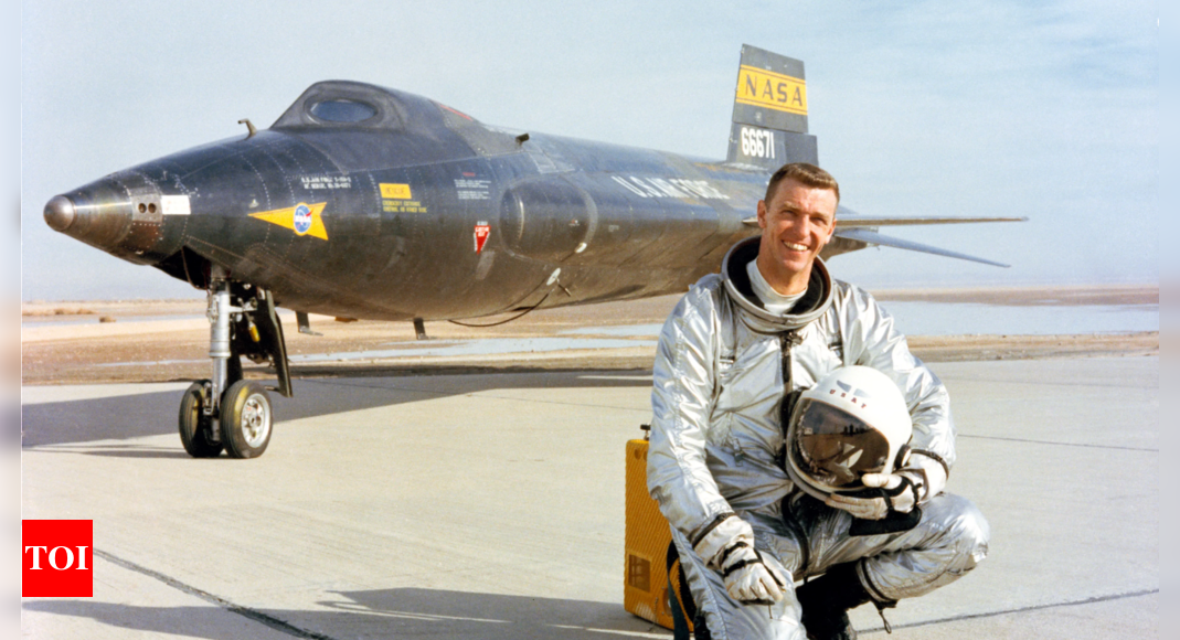 Nasa pays tribute to late astronaut and Air Force Major General Joe Engle