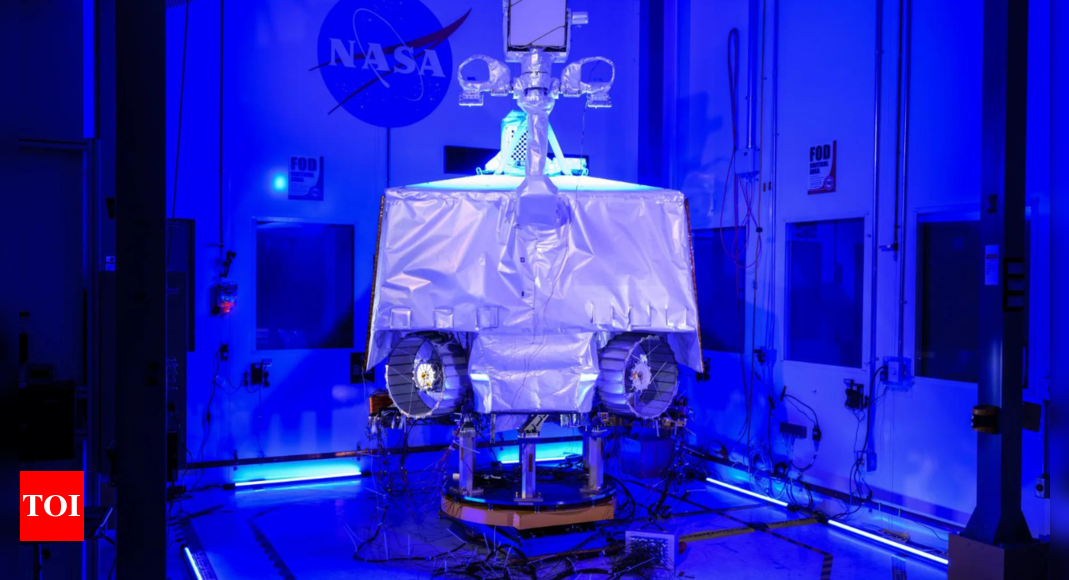 Why is Nasa cancelling $450 million moon rover mission