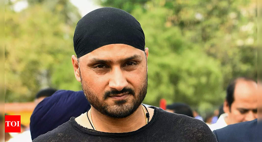 'Khelna hai to khelo, hum nahi bhejenge team': Angry Harbhajan Singh tells Pakistan on live TV – watch | Cricket News – Times of India