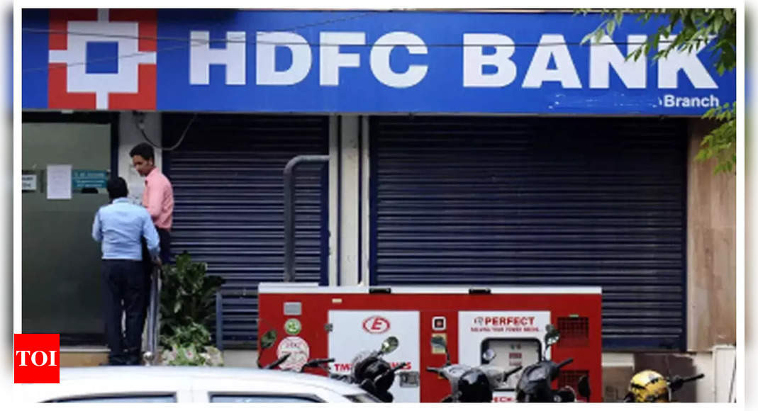 HDFC Bank advises customers to be cautious of fake trading platforms