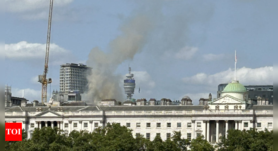 Fire at Somerset House, London, where Van Gogh and Cezanne Art is displayed – Times of India