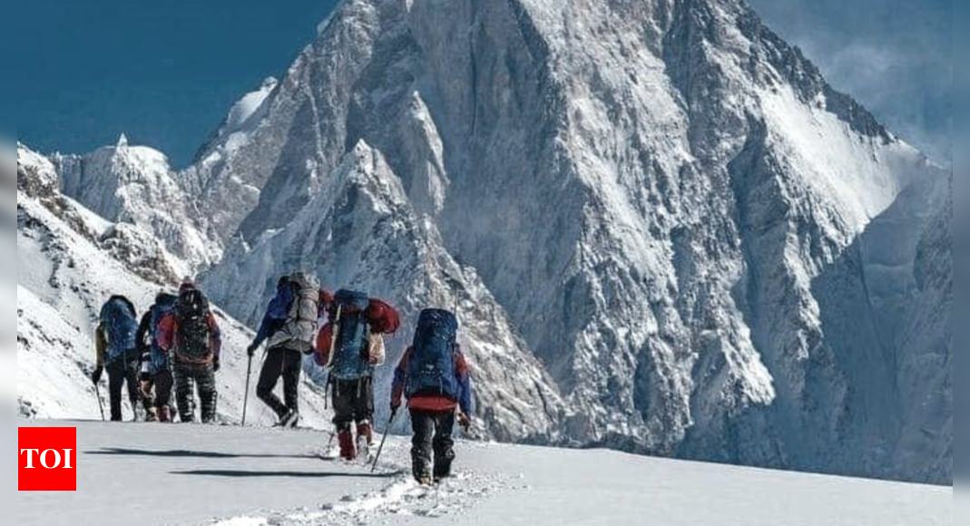 Russian climber missing as avalanche hits Russian rescue team in Pakistan – Times of India