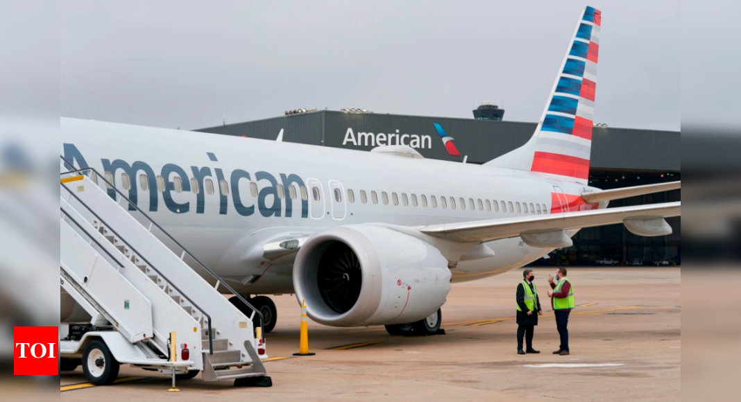 Man with 'bloody head' refused to deboard American Airlines flight, arrested - Times of India