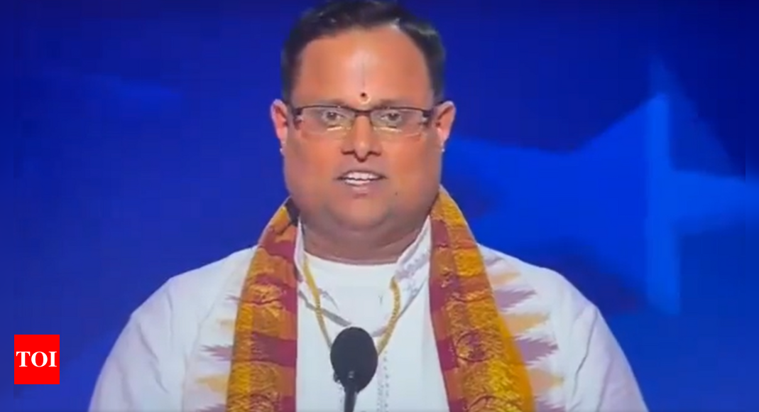 Pandit Rakesh Bhatt: Who is Pandit Rakesh Bhatt? Hindu priest who opened DNC Day 3 with vedic prayer | World News – Times of India