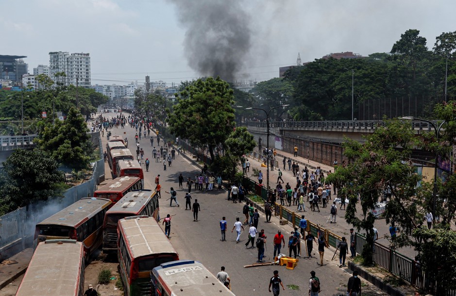 Bangladesh Students Step Up Protests To Press PM's Resignation