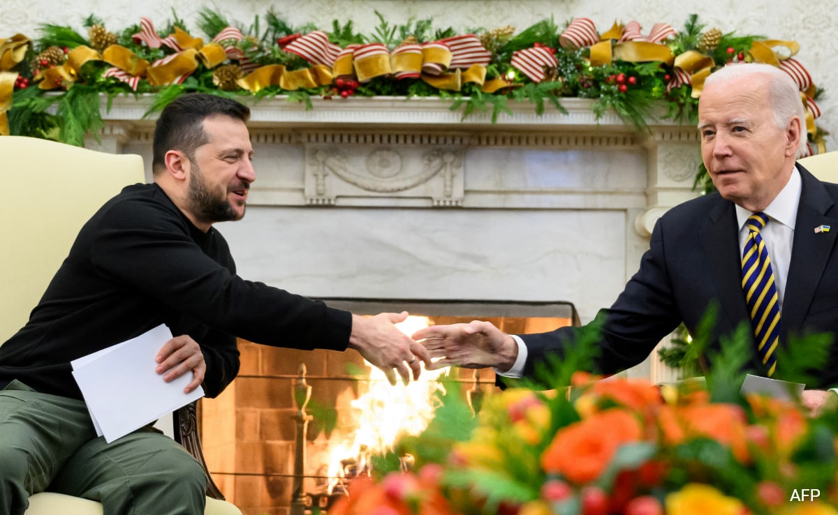 Biden Talks With Zelensky, Announces New Military Aid For Ukraine