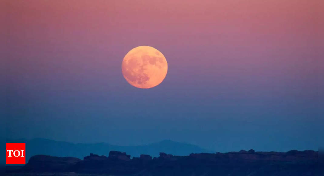 Celebrate Raksha Bandhan with cosmic marvel of super rare blue moon