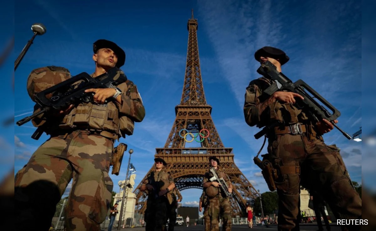 Climber Scales Eiffel Tower On Last Day Of Paris Olympics, Met By Cops