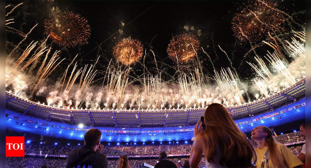 Paris Olympics conclude with spectacular closing ceremony, Los Angeles takes over as next host | Paris Olympics 2024 News – Times of India