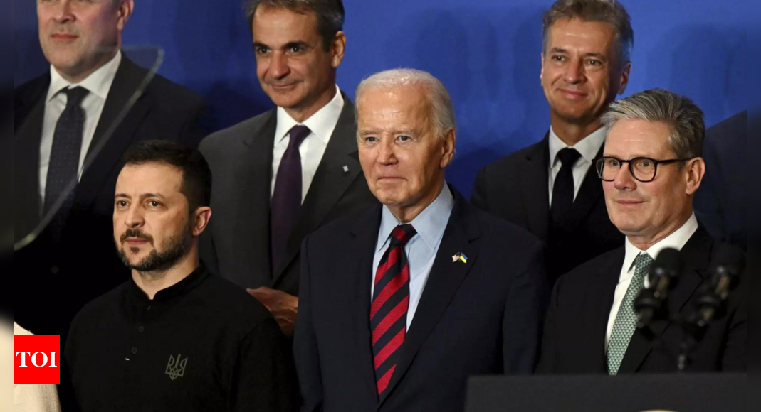 Biden gives 'salesman' Zelenskyy more weapons as Trump fumes about US getting suckered – Times of India