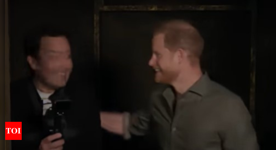 Prince Harry Jimmy Fallon: Prince Harry at Jimmy Fallon's spooky show; fans say 'the man is American now' | World News – Times of India