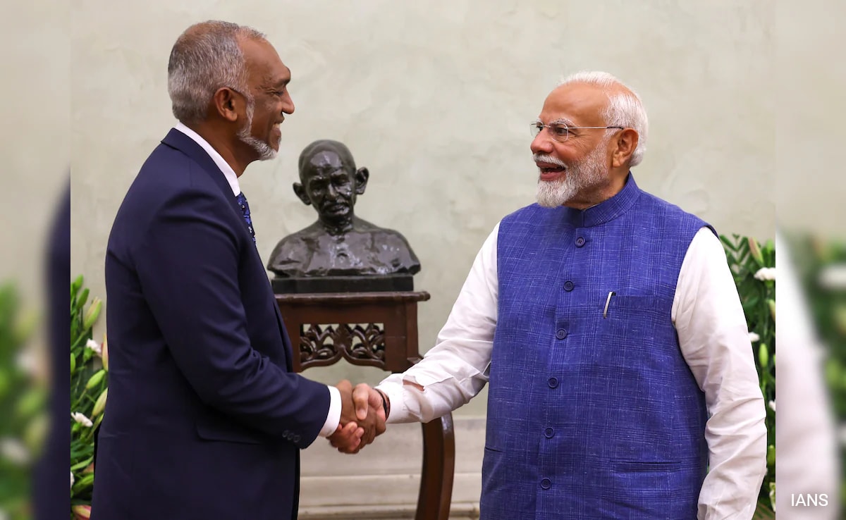 Amid Strained Ties, 2 Maldives Ministers Quit, President To Visit India