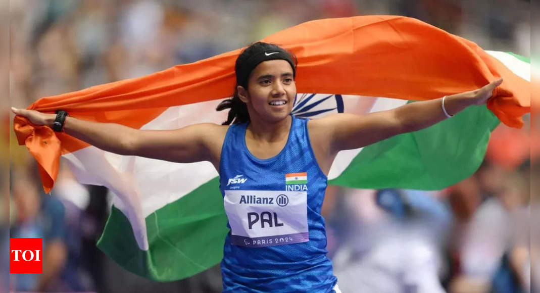 Paris Paralympics 2024 Day 4 Live Updates: Preethi Pal wins bronze in the Women's 200m - T35 event; two medals assured as shuttlers Suhas, Nitesh enter men's singles final in SL4 and SL3 events  - The Times of India