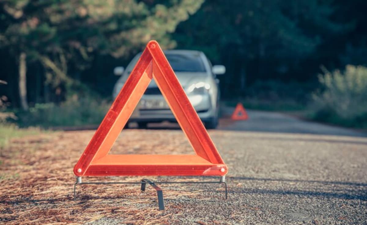 1 Soldier Dead, 13 Injured After Army Vehicle Skids Off Road In J&K