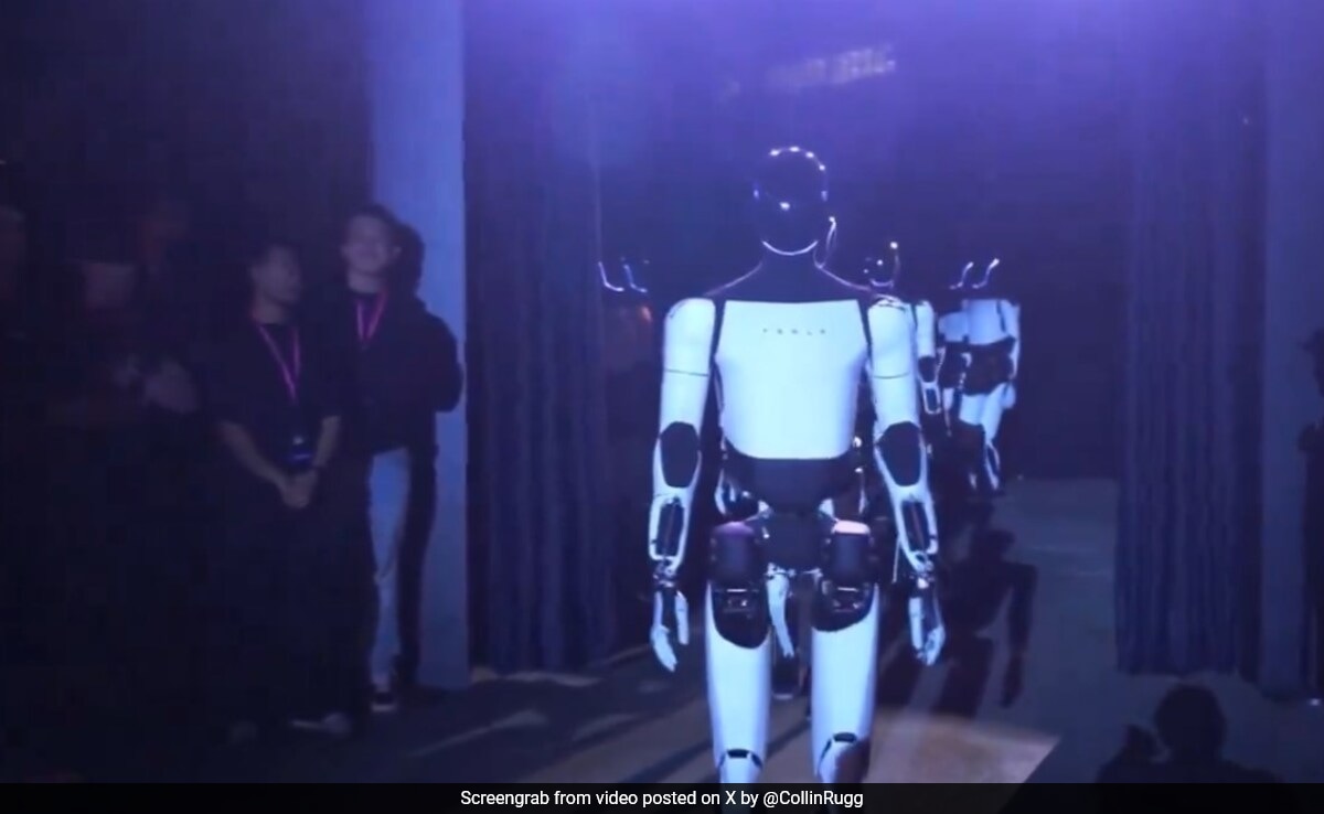 Meet Tesla's Optimus Robot, Humanoid "Friend" Who Can Do Anything