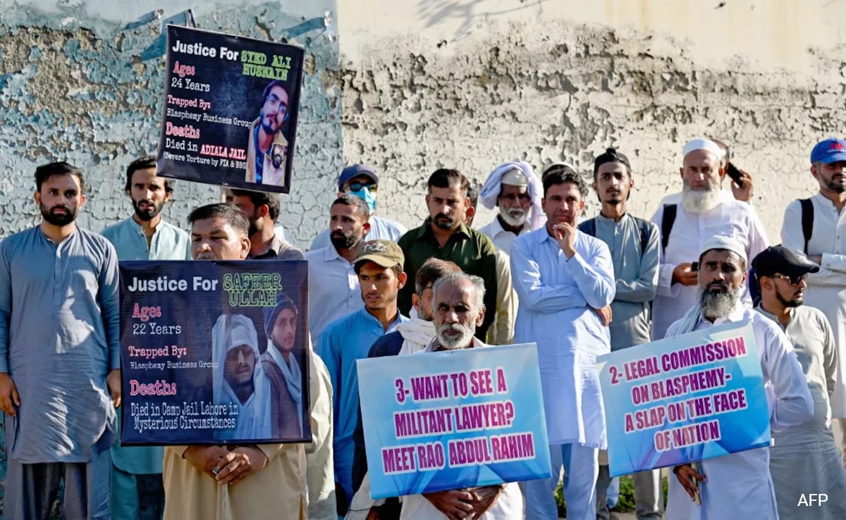 Pakistan 'Vigilantes' Behind Rise In Online Blasphemy Cases