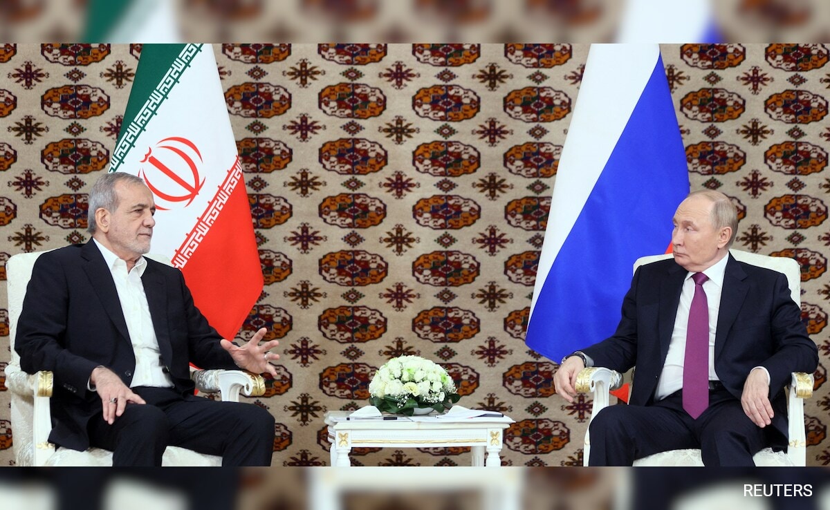 Putin, Iran's Pezeshkian Strengthen Economic Ties, Eye Strategic Partnership