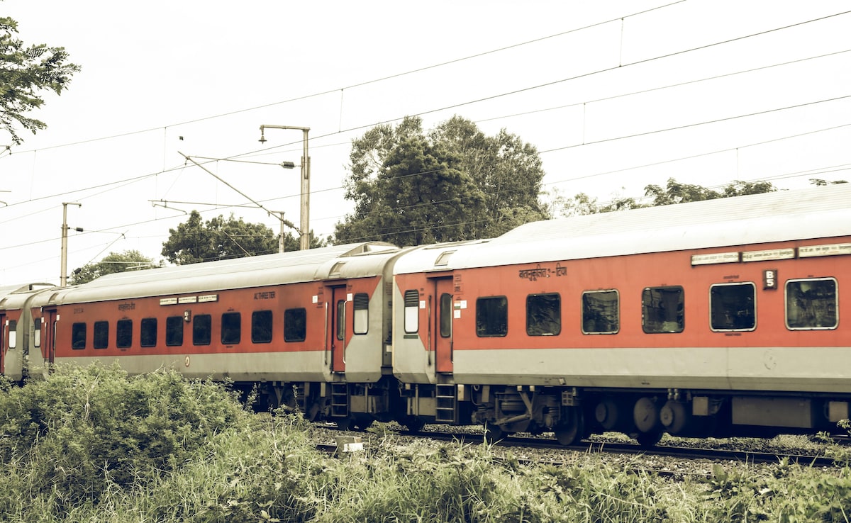 Railways Safely Returns Passenger’s Gold Ornaments Left On Train