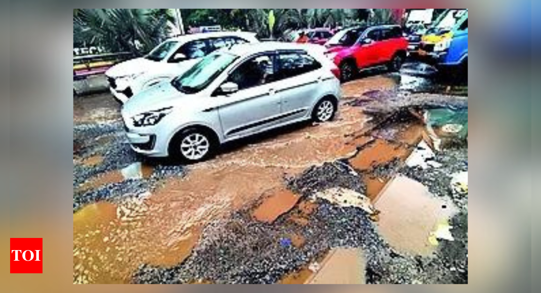 Cash-starved civic bodies struggle to take up public works; generate only 32% revenue from own sources: CAG | India News