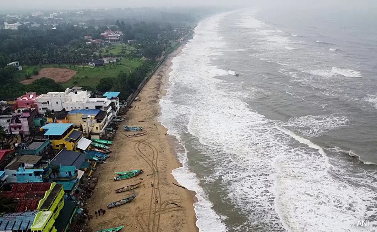 Cyclone Fengal LIVE: Parts Of Chennai Waterlogged, Man Electrocuted At ATM