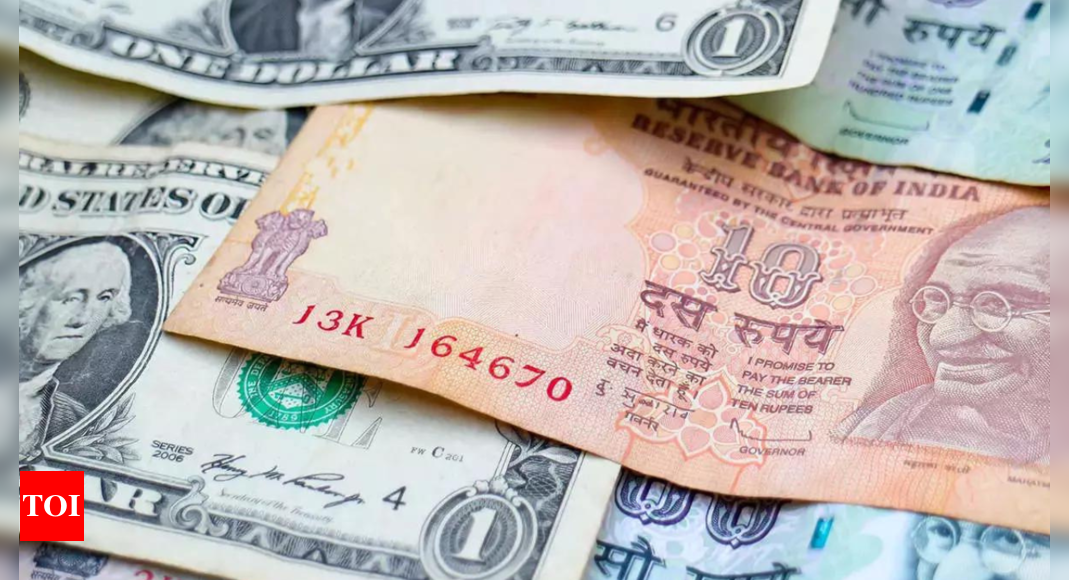 Rupee closes at new low of 84.86/$ on global cues