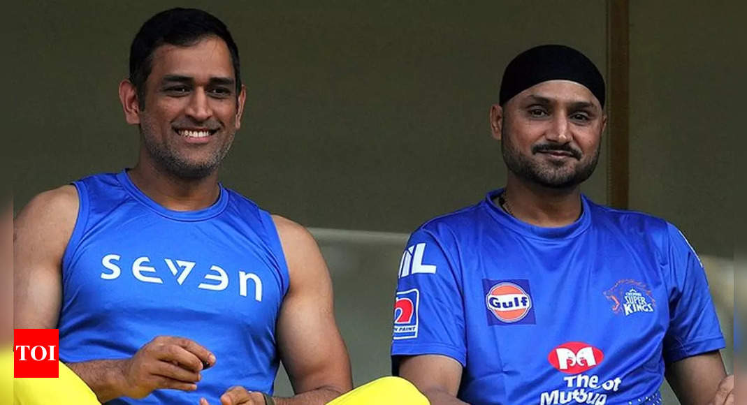 Harbhajan Singh- I don't speak to MS Dhoni, says Harbhajan | Cricket News – Times of India